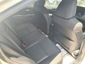Toyota Corolla 1.8i 122p.s HYBRID | Auto.bg — изображение 12 Toyota Corolla 1.8i 122p.s HYBRID | Auto.bg — изображение 12