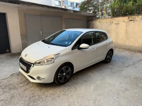 Снимка Peugeot 208