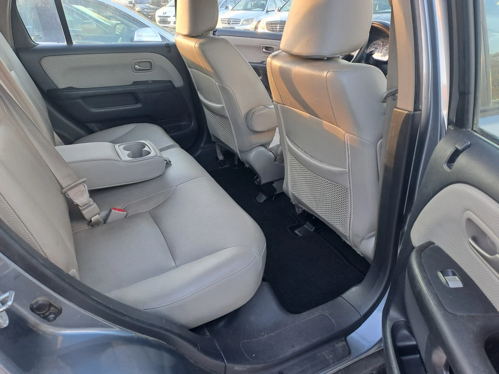 Honda Cr-v 2, 0i, AVTOMATIK, КОЖА - изображение 10 | Auto.bg Honda Cr-v 2, 0i, AVTOMATIK, КОЖА - изображение 10