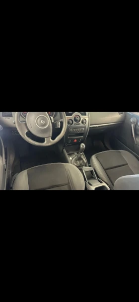 Renault Megane 1.6 бензин 111к.с. като нова | Auto.bg — изображение 5 Renault Megane 1.6 бензин 111к.с. като нова | Auto.bg — изображение 5