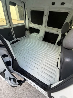 Citroen Berlingo 1.6 HDI Климатик - 1799 € - 21162159 15 | Car24.bg Citroen Berlingo 1.6 HDI Климатик - 1799 € - 21162159 15