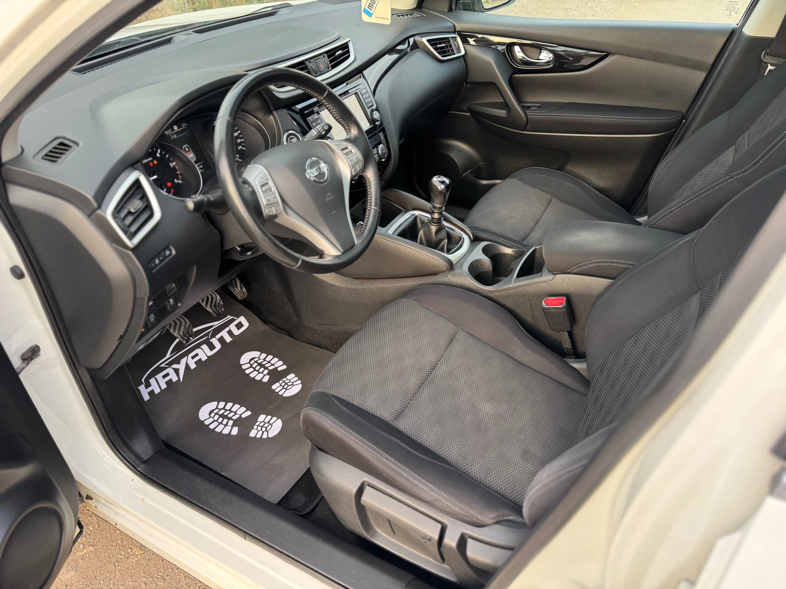 Nissan Qashqai 1.5Dci= Keyless Go= 360* Камера= Панорама= Нави=  - изображение 9 | Auto.bg Nissan Qashqai 1.5Dci= Keyless Go= 360* Камера= Панорама= Нави=  - изображение 9