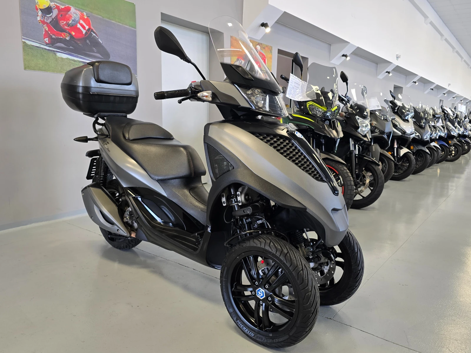 Piaggio Mp3 300ie, ABS, LT, 2016г. | Auto.bg — изображение 1 Piaggio Mp3 300ie, ABS, LT, 2016г. | Auto.bg — изображение 1