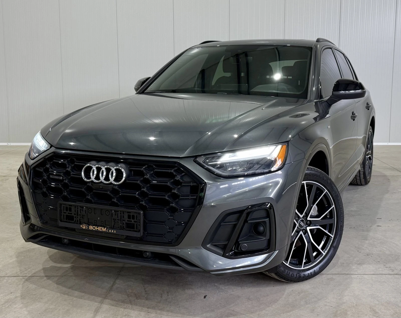 Audi Q5 45 TFSI Black Optic | Auto.bg — изображение 1 Audi Q5 45 TFSI Black Optic | Auto.bg — изображение 1