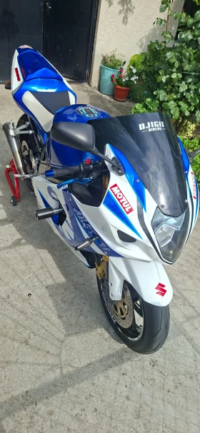 Suzuki Gsxr undefined | Auto.bg — изображение 2 Suzuki Gsxr undefined | Auto.bg — изображение 2