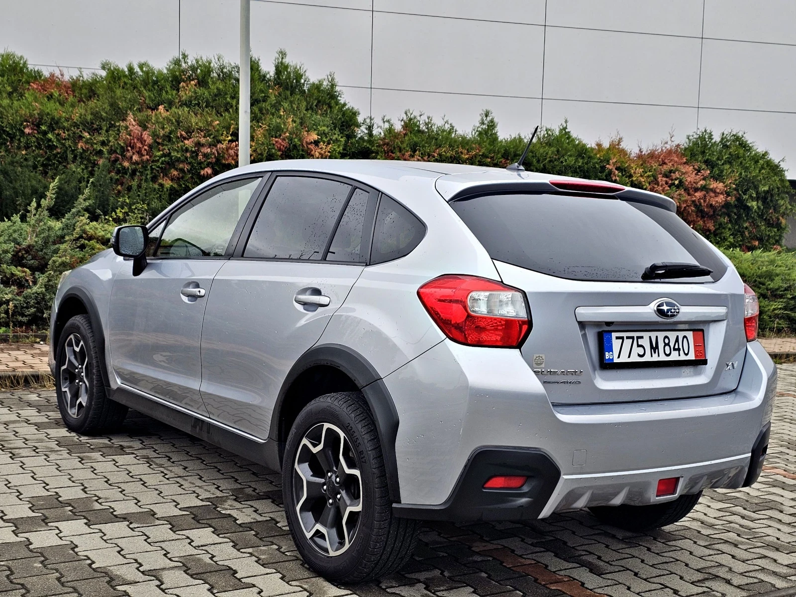 Subaru XV 2.0i Exclusive/ Avtomat/ 4x4/ Keyless/Koja/Xenon  - изображение 5 | Auto.bg Subaru XV 2.0i Exclusive/ Avtomat/ 4x4/ Keyless/Koja/Xenon  - изображение 5