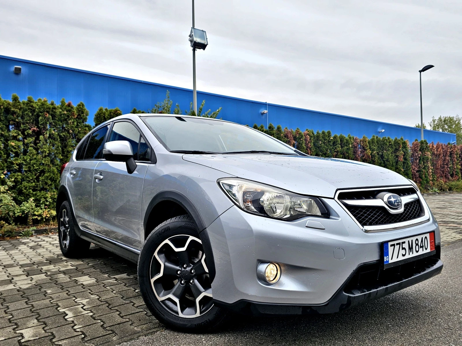 Subaru XV 2.0i Exclusive/ Avtomat/ 4x4/ Keyless/Koja/Xenon  - изображение 2 | Auto.bg Subaru XV 2.0i Exclusive/ Avtomat/ 4x4/ Keyless/Koja/Xenon  - изображение 2