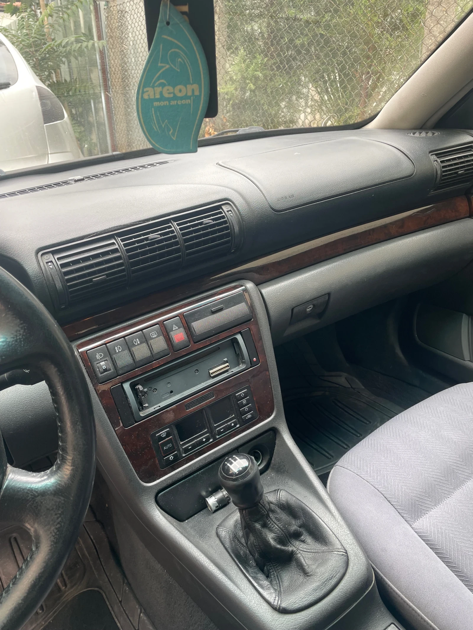 Audi A4 1.9 TDI - изображение 7 | Auto.bg Audi A4 1.9 TDI - изображение 7