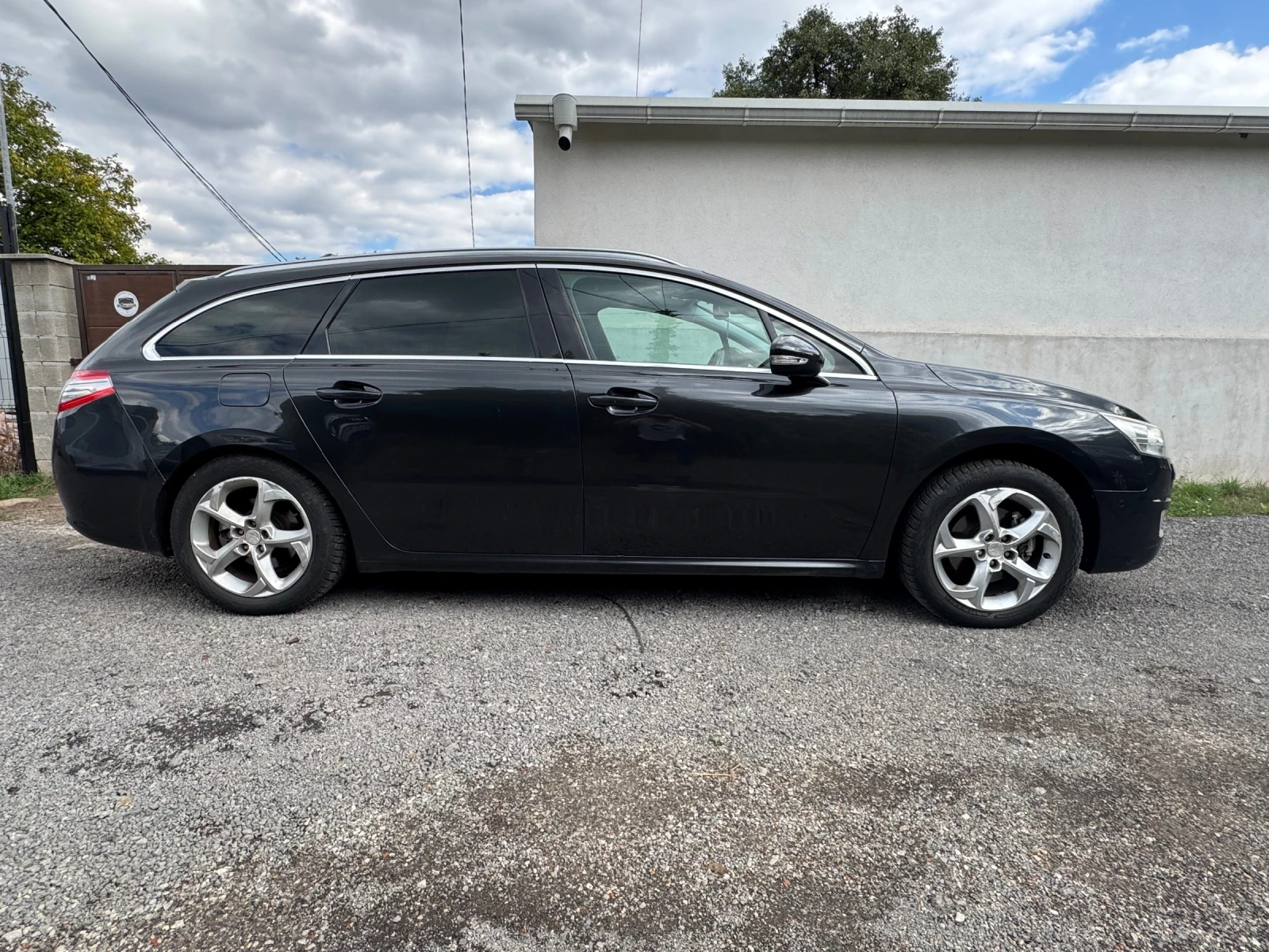 Peugeot 508 ! ! ЛИЗИНГ ! ! 1.6i Turbo TOP * headUp* Panorama*  - изображение 4 | Auto.bg Peugeot 508 ! ! ЛИЗИНГ ! ! 1.6i Turbo TOP * headUp* Panorama*  - изображение 4