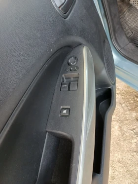 Mazda 2 1.3 | Mobile.bg — малка снимка 8