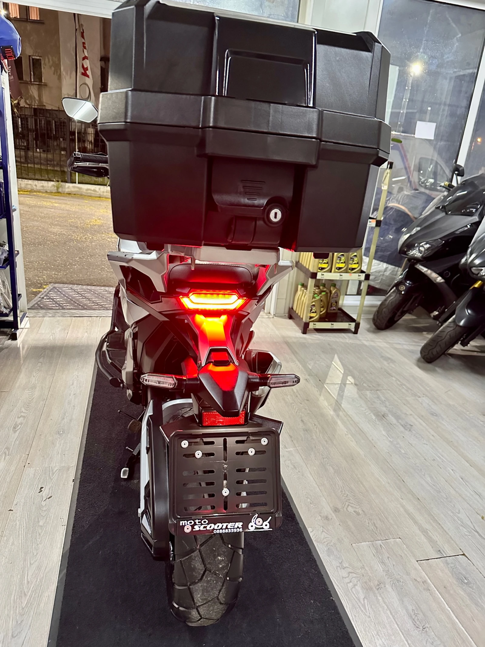 Honda X-ADV 750 ABS/LED 06.2017г. - изображение 5 | Auto.bg Honda X-ADV 750 ABS/LED 06.2017г. - изображение 5