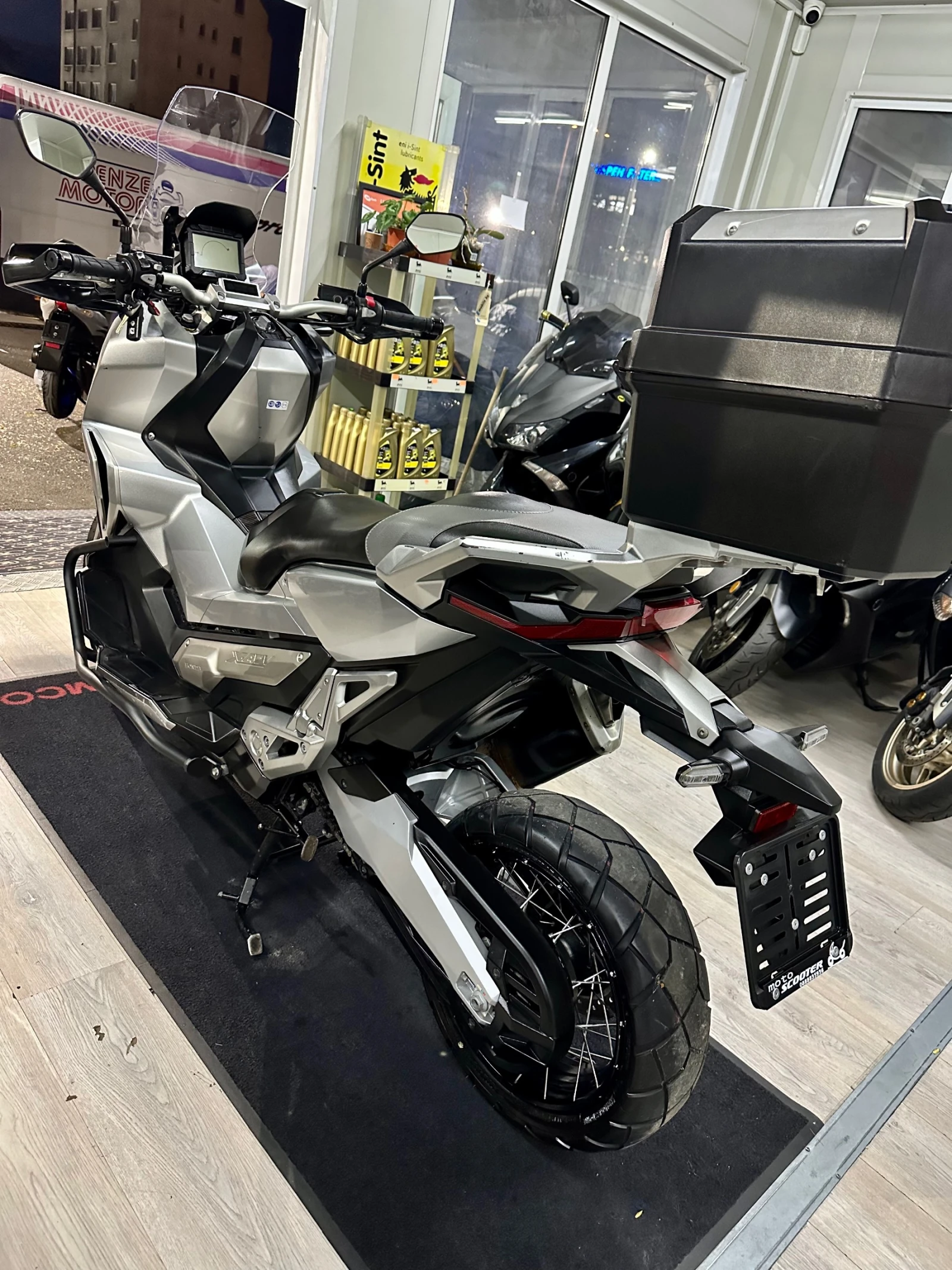 Honda X-ADV 750 ABS/LED 06.2017г. - изображение 10 | Auto.bg Honda X-ADV 750 ABS/LED 06.2017г. - изображение 10
