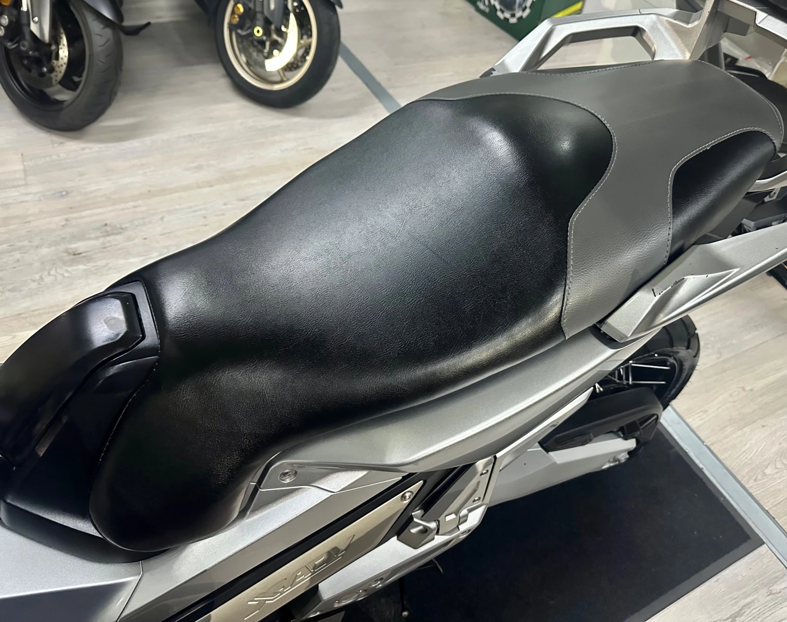 Honda X-ADV 750 ABS/LED 06.2017г. - изображение 4 | Auto.bg Honda X-ADV 750 ABS/LED 06.2017г. - изображение 4