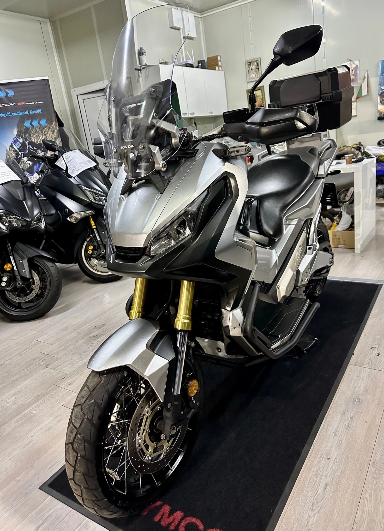 Honda X-ADV 750 ABS/LED 06.2017г. - изображение 7 | Auto.bg Honda X-ADV 750 ABS/LED 06.2017г. - изображение 7