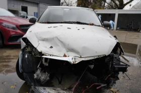 Skoda Fabia Fabia 1.6 TDI КАТАСТРОФИРАЛ - цена по договаряне - 61040727 2 | Car24.bg Skoda Fabia Fabia 1.6 TDI КАТАСТРОФИРАЛ - цена по договаряне - 61040727 2