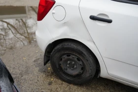 Skoda Fabia Fabia 1.6 TDI КАТАСТРОФИРАЛ - цена по договаряне - 61040727 9 | Car24.bg Skoda Fabia Fabia 1.6 TDI КАТАСТРОФИРАЛ - цена по договаряне - 61040727 9