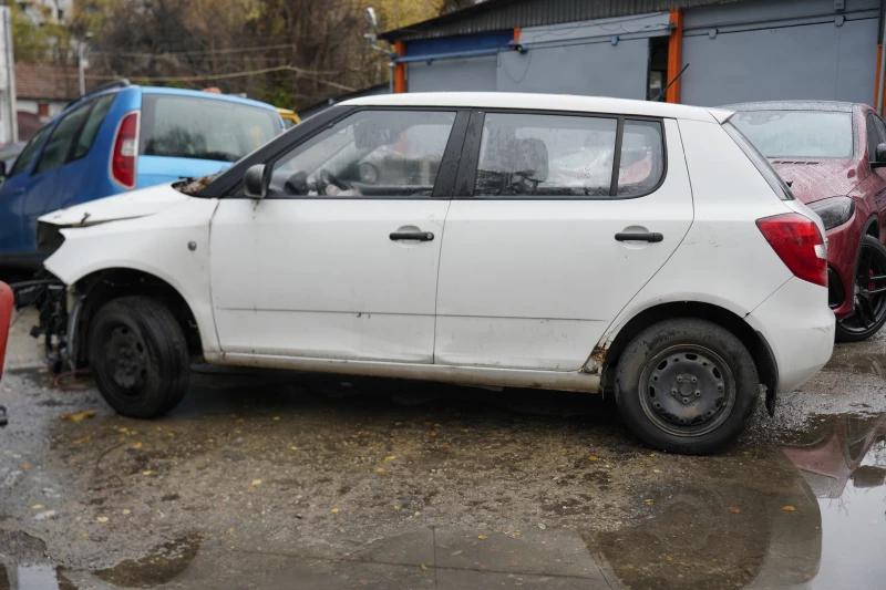 Skoda Fabia Fabia 1.6 TDI КАТАСТРОФИРАЛ - цена по договаряне - 61040727 1 | Car24.bg Skoda Fabia Fabia 1.6 TDI КАТАСТРОФИРАЛ - цена по договаряне - 61040727 1