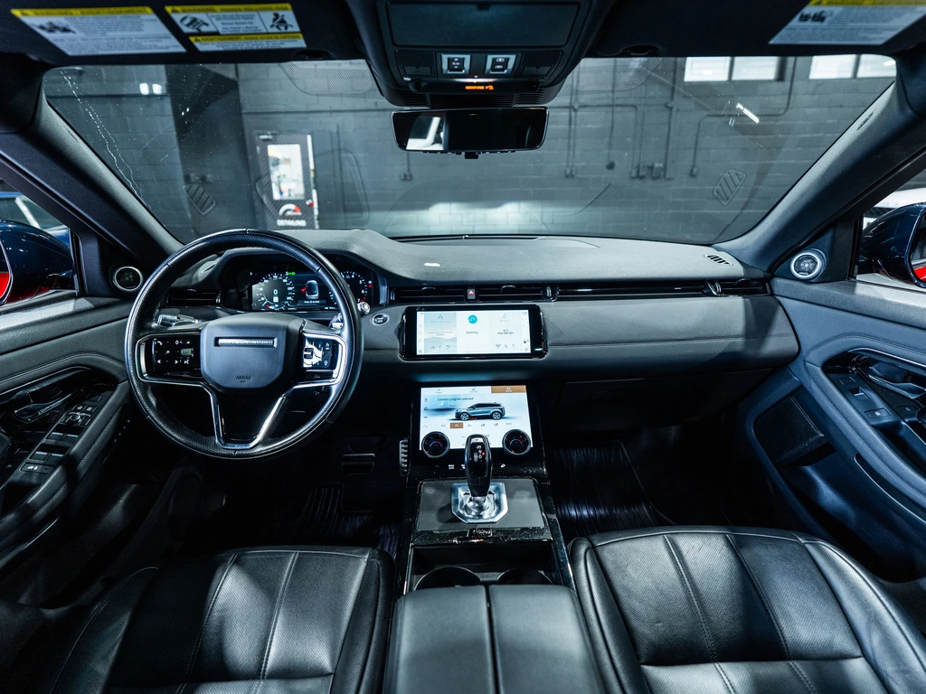 Land Rover Range Rover Evoque P250 AWD / R-Dynamic SE / PANO / Meridian / 360 - изображение 9 | Auto.bg Land Rover Range Rover Evoque P250 AWD / R-Dynamic SE / PANO / Meridian / 360 - изображение 9