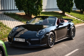 Обява за продажба на Porsche 911 Turbo S/ CABRIO / FULL / CERAMIC / 581PS / ~ 169 000 EUR - изображение 1