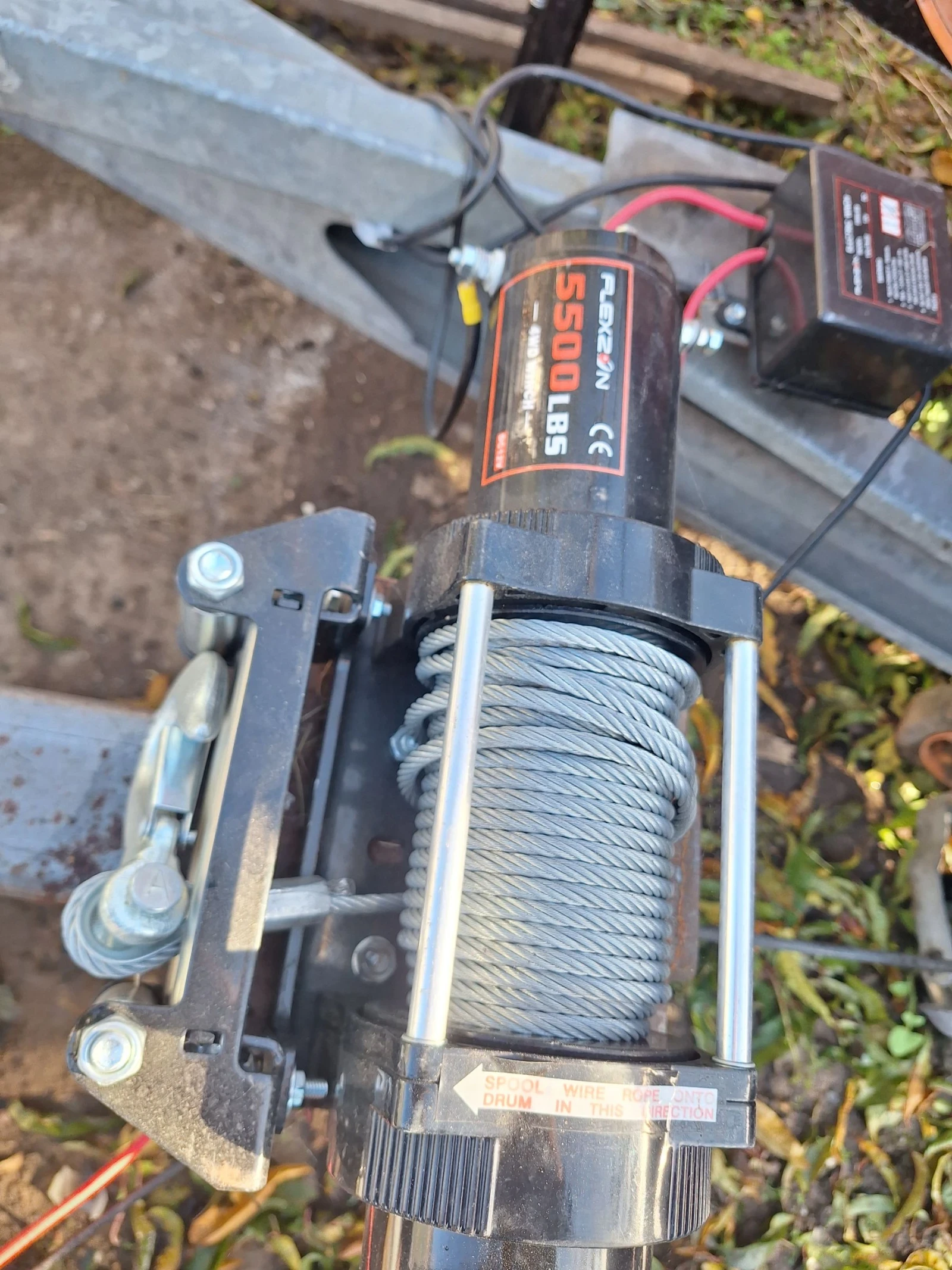 Opel Adam Лебедка ел. до 5500lbs - изображение 10 | Auto.bg Opel Adam Лебедка ел. до 5500lbs - изображение 10