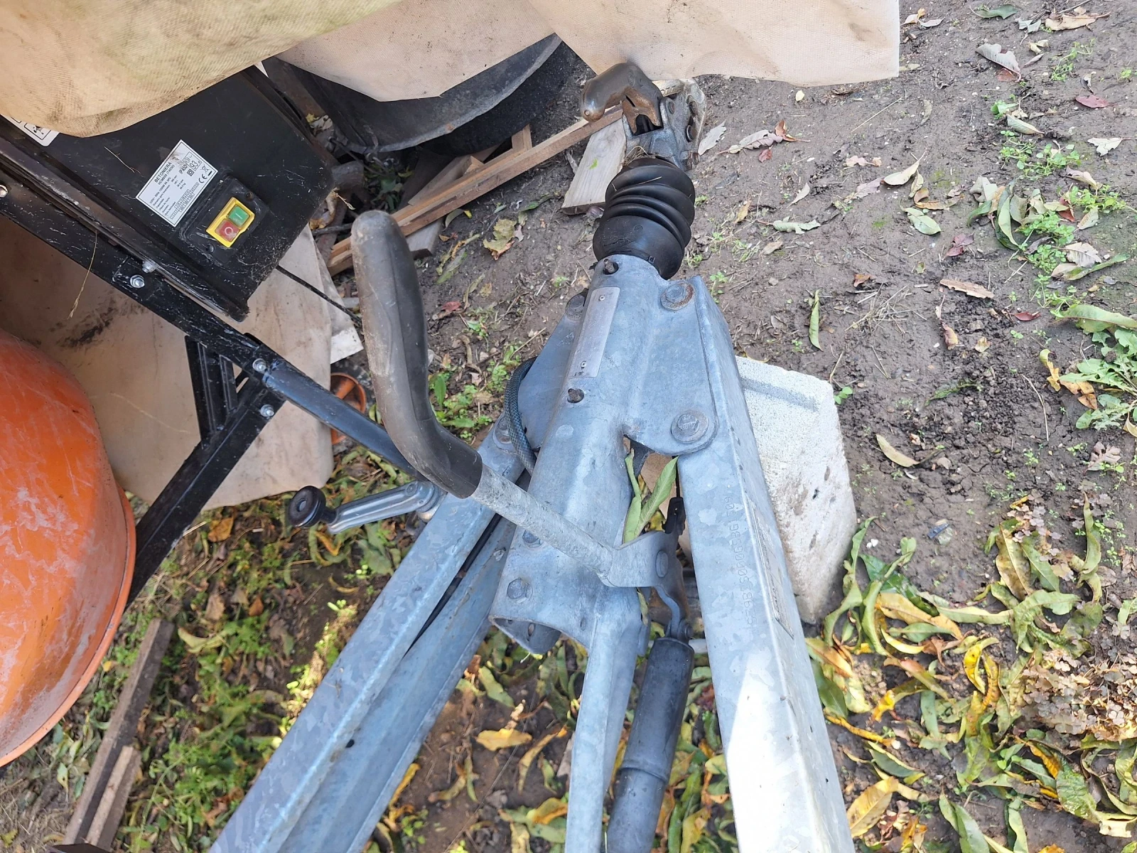 Opel Adam Лебедка ел. до 5500lbs - изображение 7 | Auto.bg Opel Adam Лебедка ел. до 5500lbs - изображение 7