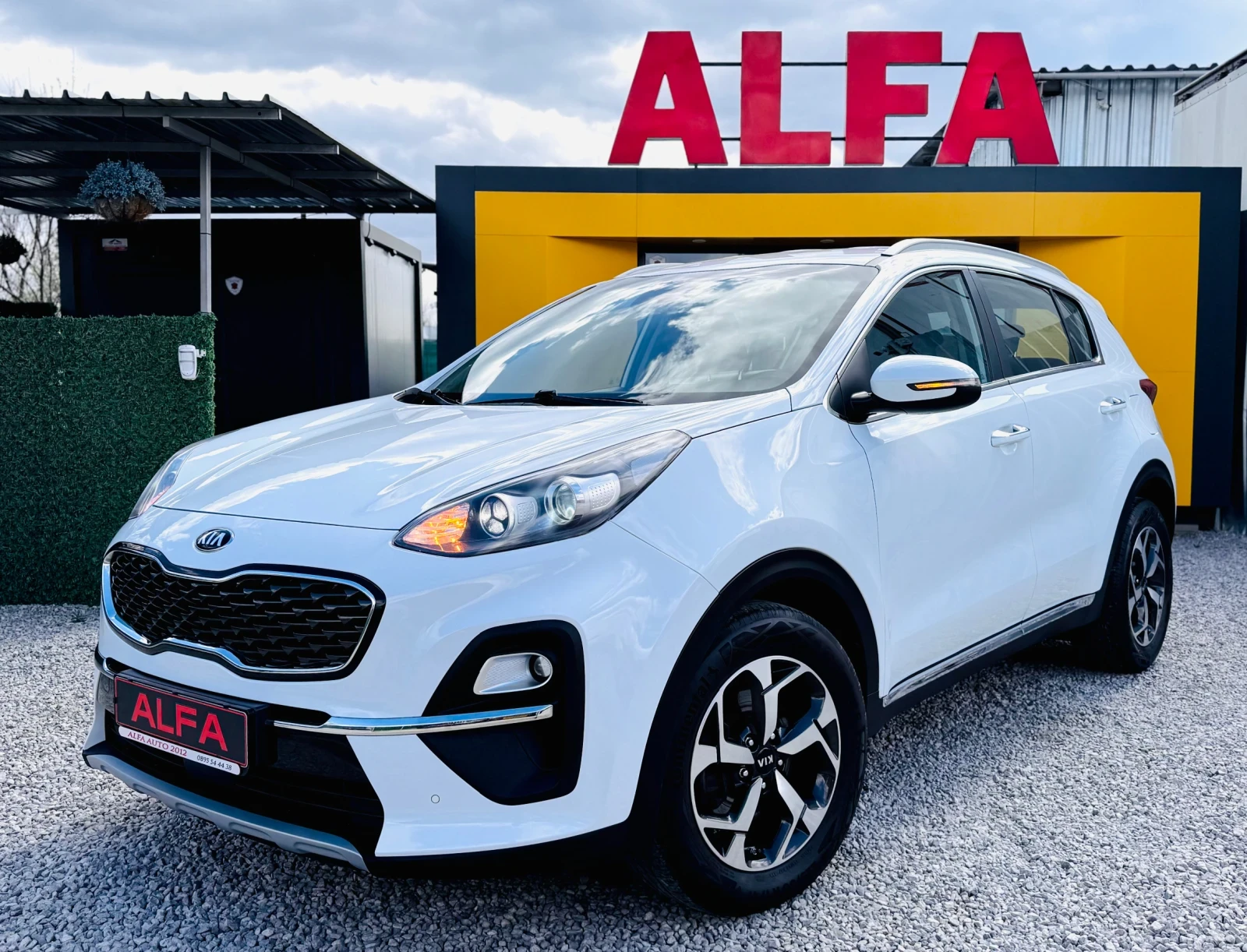 Kia Sportage 1.6T-БЕНЗИН/АВТОМАТИК/1 СОБСТВЕНИК/НОВА КОЛА/ | Auto.bg — изображение 1 Kia Sportage 1.6T-БЕНЗИН/АВТОМАТИК/1 СОБСТВЕНИК/НОВА КОЛА/ | Auto.bg — изображение 1