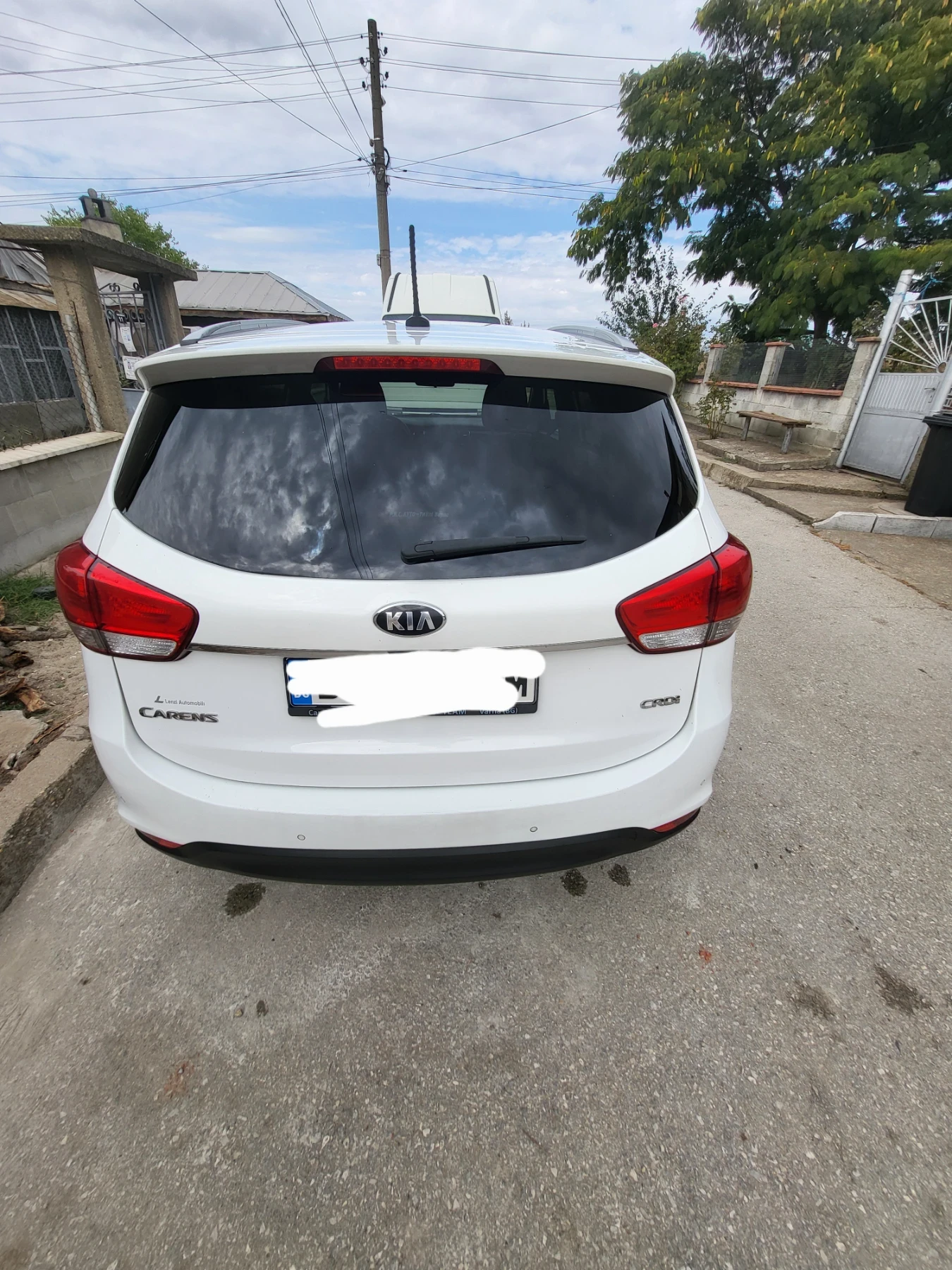 Kia Carens  - изображение 3 | Auto.bg Kia Carens  - изображение 3