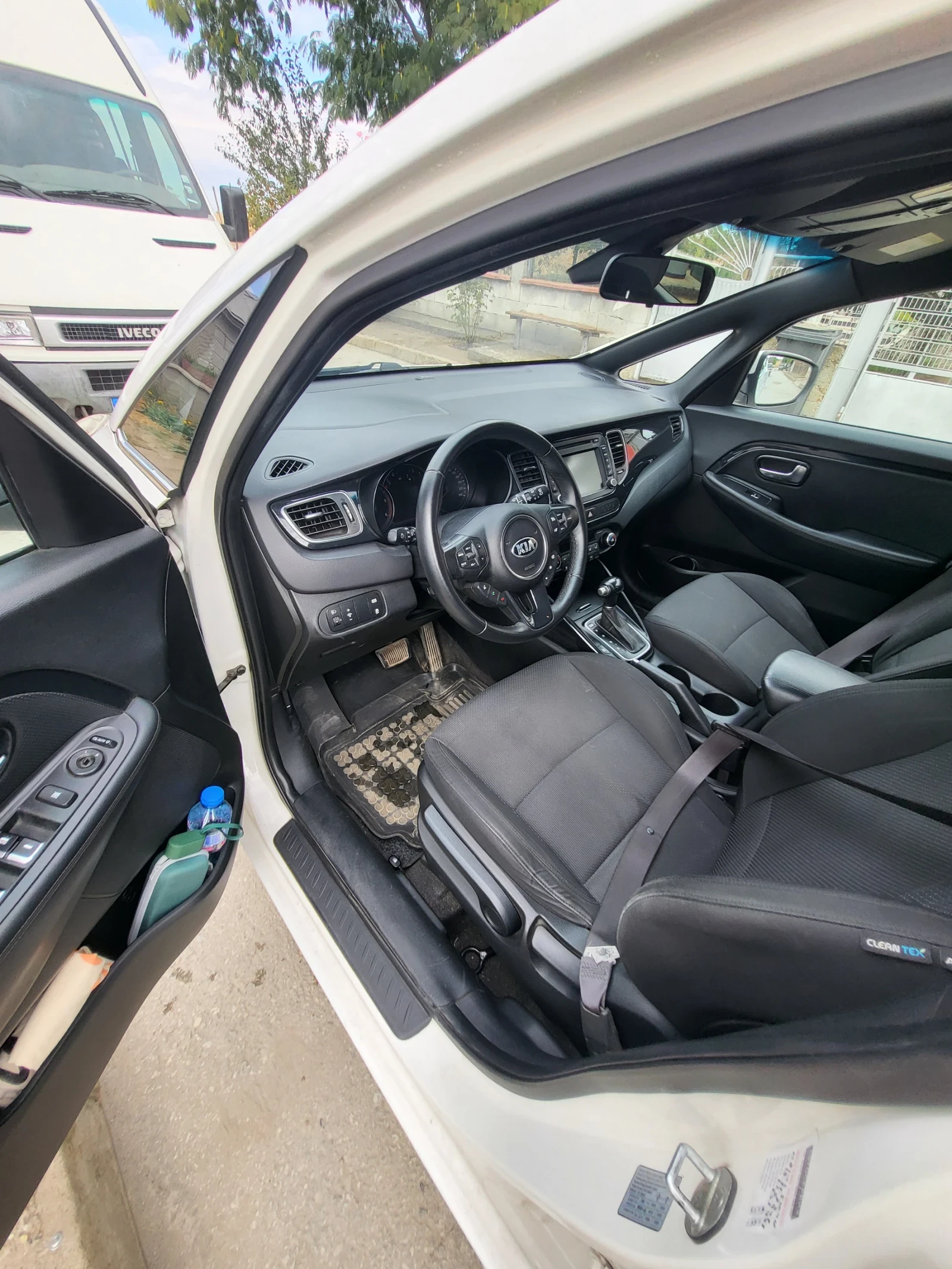 Kia Carens  - изображение 6 | Auto.bg Kia Carens  - изображение 6