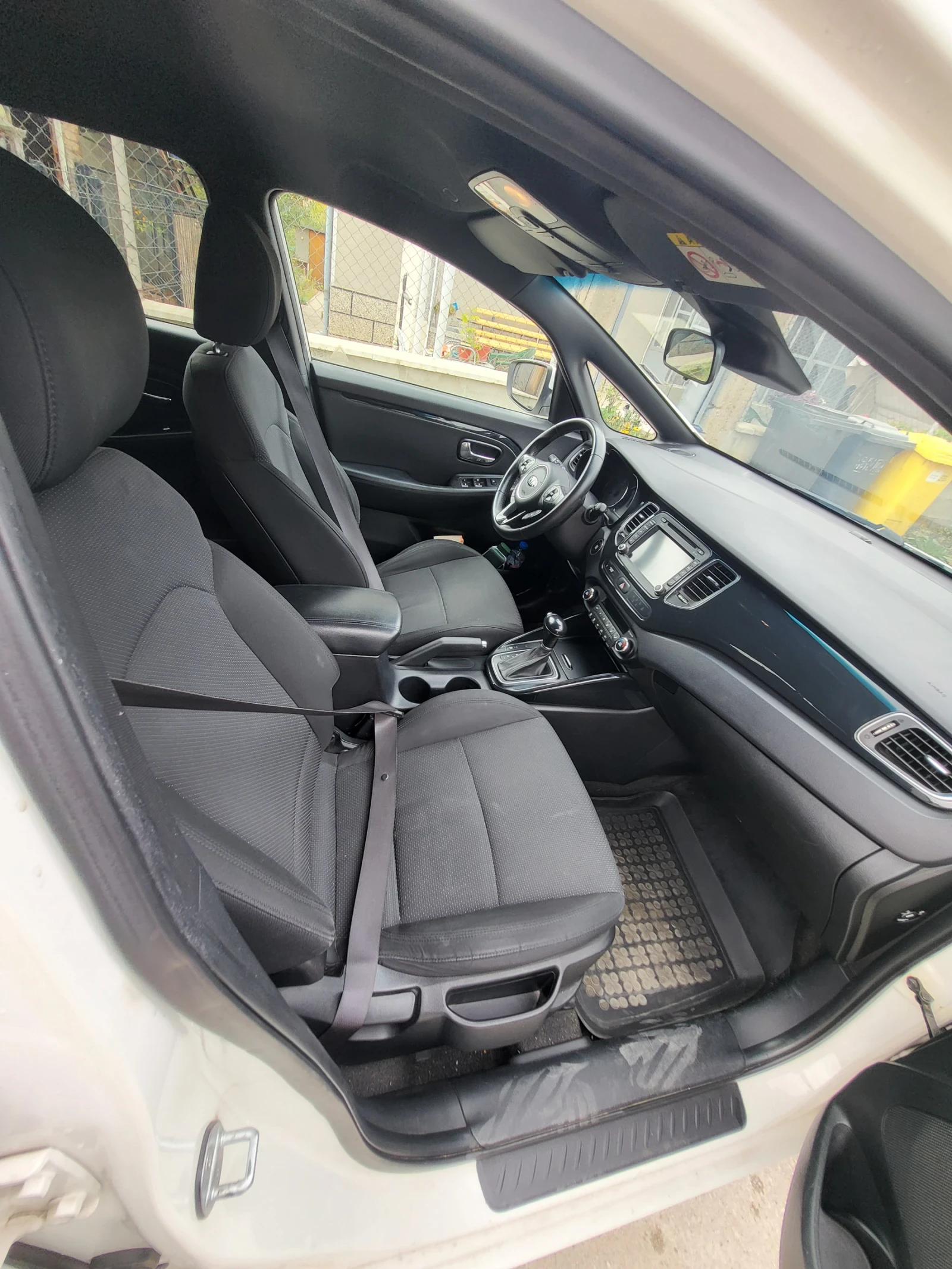 Kia Carens  - изображение 7 | Auto.bg Kia Carens  - изображение 7