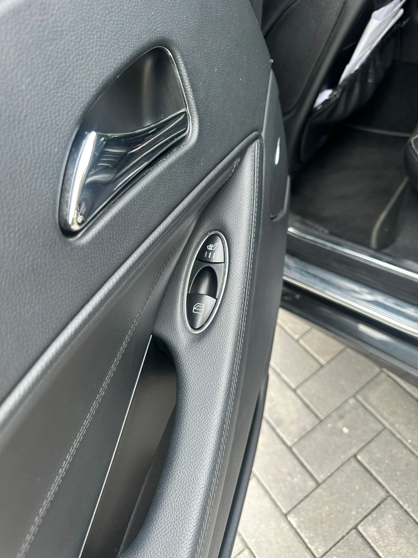 Mercedes-Benz CLS 320  - изображение 9 | Auto.bg Mercedes-Benz CLS 320  - изображение 9
