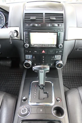 VW Touareg 3.0 TDI С РЕГИСТРАЦИЯ | Auto.bg — изображение 12 VW Touareg 3.0 TDI С РЕГИСТРАЦИЯ | Auto.bg — изображение 12