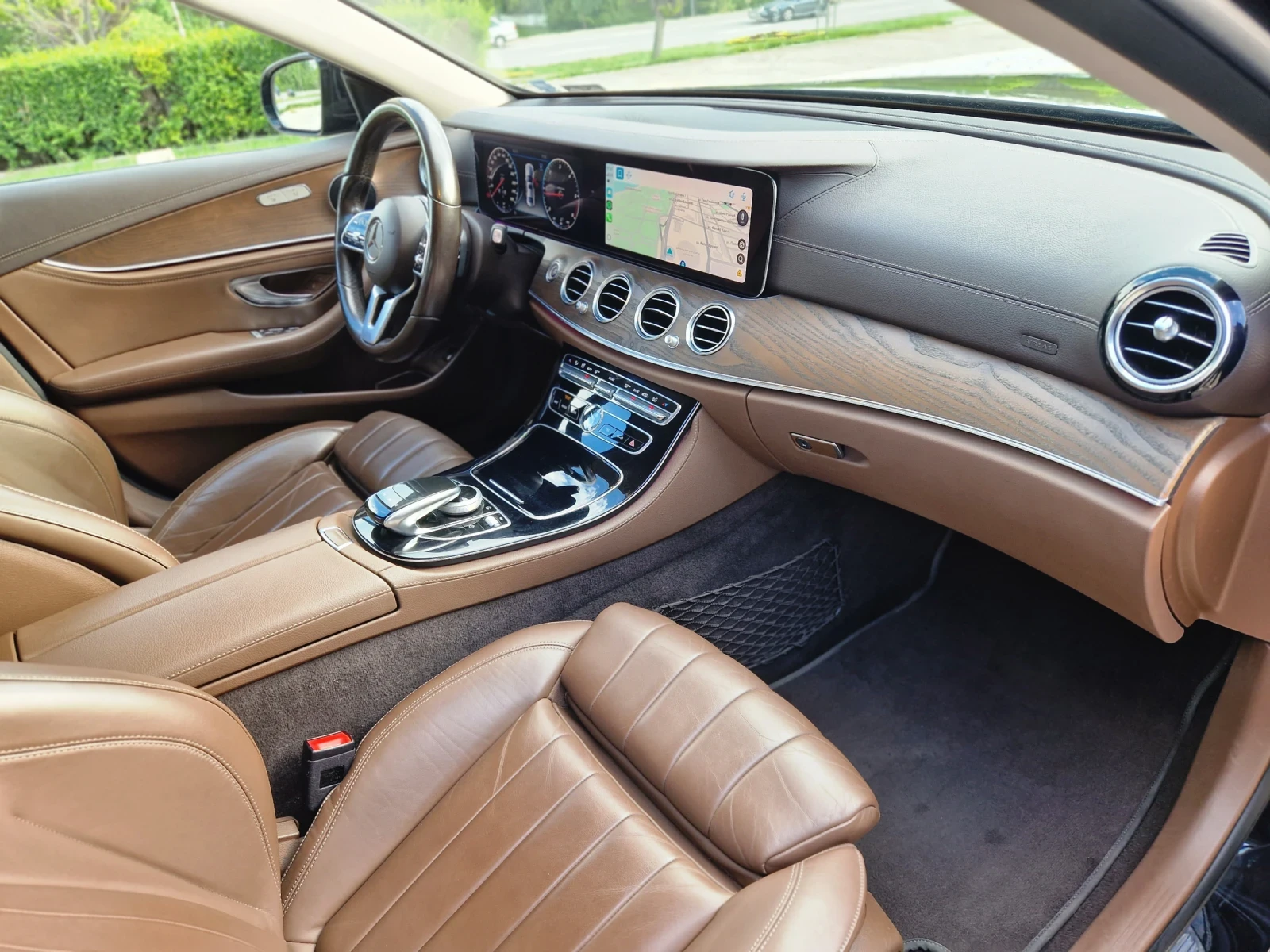 Mercedes-Benz E 220 4Matic / 360  / Multibeam LED/ Digital / Carplay  - изображение 8 | Auto.bg Mercedes-Benz E 220 4Matic / 360  / Multibeam LED/ Digital / Carplay  - изображение 8