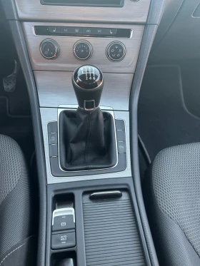 VW Golf - 8775 € / 17162.41 лв. - 68354235 5 | Car24.bg VW Golf - 8775 € / 17162.41 лв. - 68354235 5