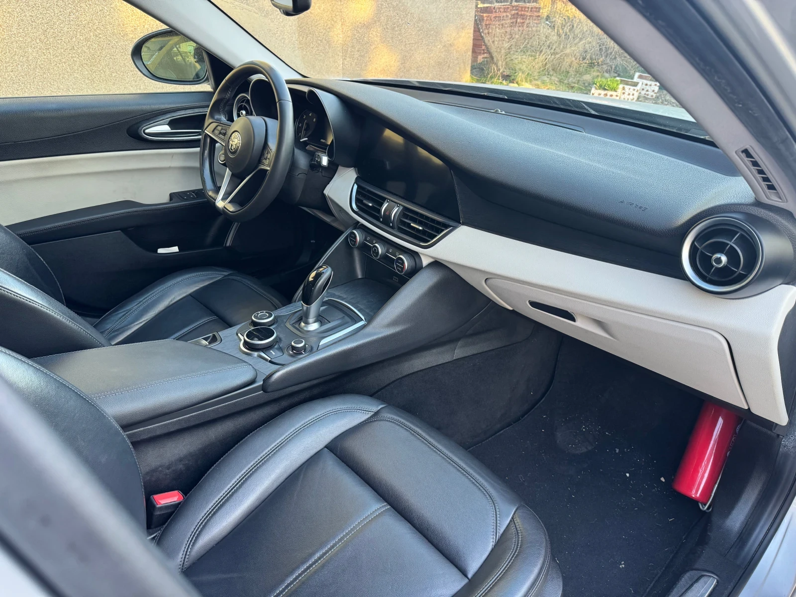 Alfa Romeo Giulia 2.2 JTD - изображение 7 | Auto.bg Alfa Romeo Giulia 2.2 JTD - изображение 7