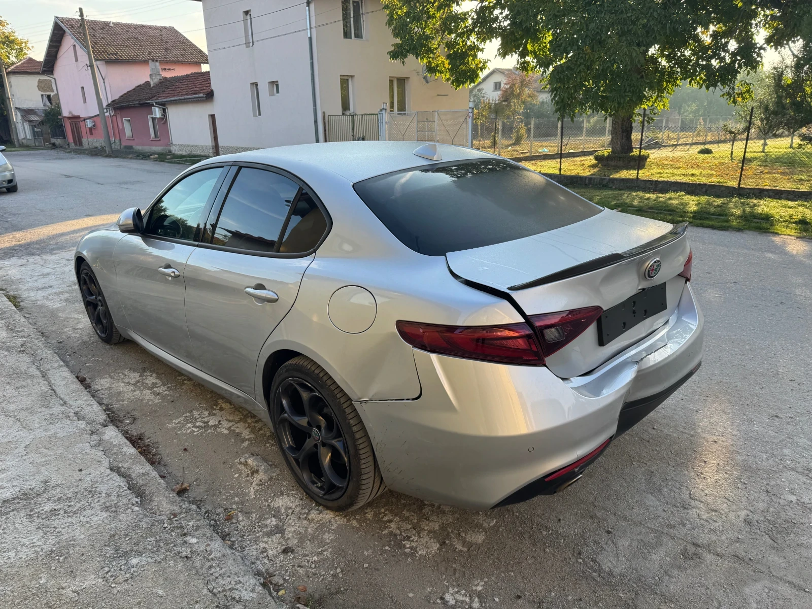Alfa Romeo Giulia 2.2 JTD - изображение 4 | Auto.bg Alfa Romeo Giulia 2.2 JTD - изображение 4