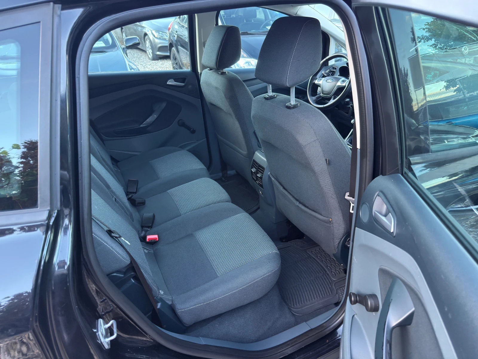 Ford C-max 1.0 Turbo  - изображение 9 | Auto.bg Ford C-max 1.0 Turbo  - изображение 9