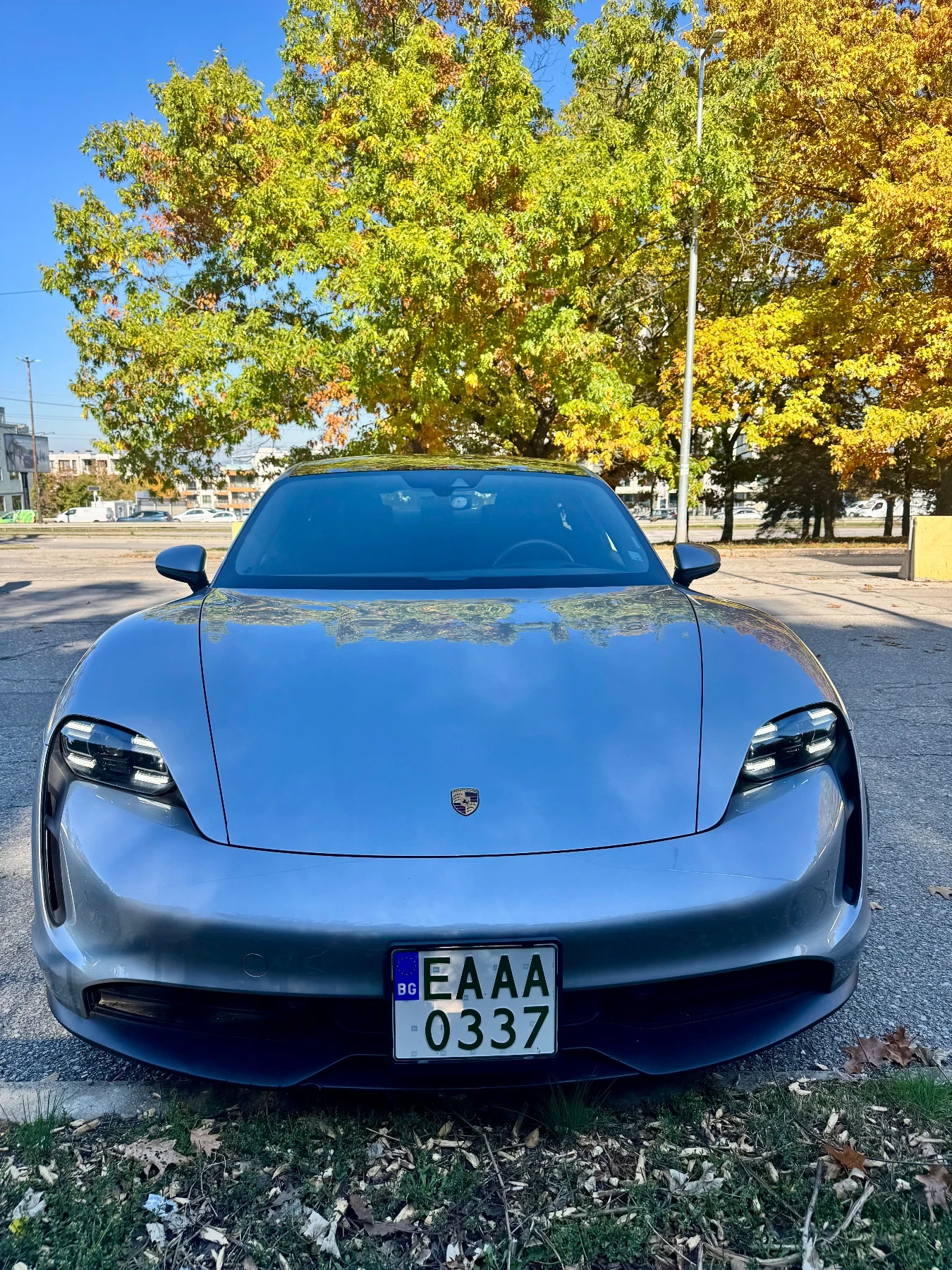 Porsche Taycan Панорама амбиентно* дисплей пасажер налична в Софи - изображение 2 | Auto.bg Porsche Taycan Панорама амбиентно* дисплей пасажер налична в Софи - изображение 2