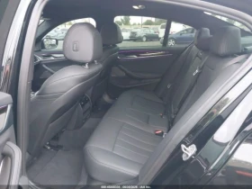 BMW 530E * M-SPORT* КОЖА* ПОДГРЕВ* ШИБИДАХ* КАМЕРА* LED* | Auto.bg — изображение 8 BMW 530E * M-SPORT* КОЖА* ПОДГРЕВ* ШИБИДАХ* КАМЕРА* LED* | Auto.bg — изображение 8