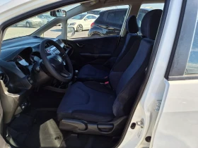 Honda Jazz 1.2i 90кс 2013 година ЕВРО 5 | Auto.bg — изображение 9 Honda Jazz 1.2i 90кс 2013 година ЕВРО 5 | Auto.bg — изображение 9