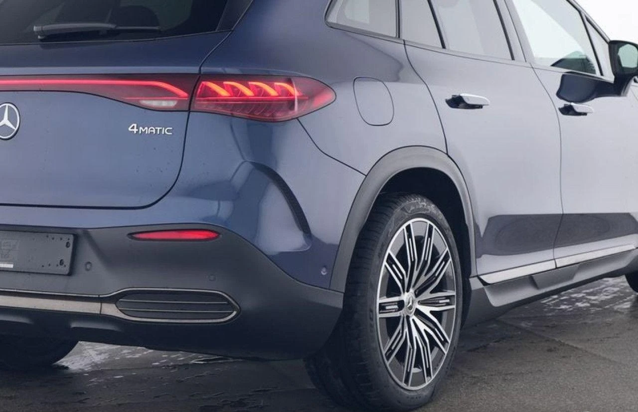 Mercedes-Benz EQE 350 SUV/AMG/4-MATIC/NIGHT/PANO/BURM/360/DIGITAL L/ - изображение 5 | Auto.bg Mercedes-Benz EQE 350 SUV/AMG/4-MATIC/NIGHT/PANO/BURM/360/DIGITAL L/ - изображение 5