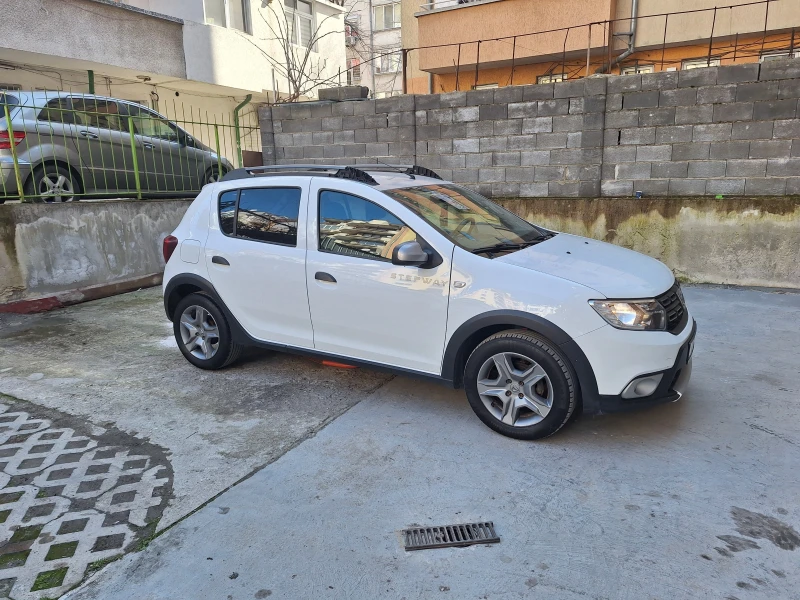 Dacia Sandero 0.9 ТCE - 7950 € / 15548.85 лв. - 93604400 1 | Car24.bg Dacia Sandero 0.9 ТCE - 7950 € / 15548.85 лв. - 93604400 1