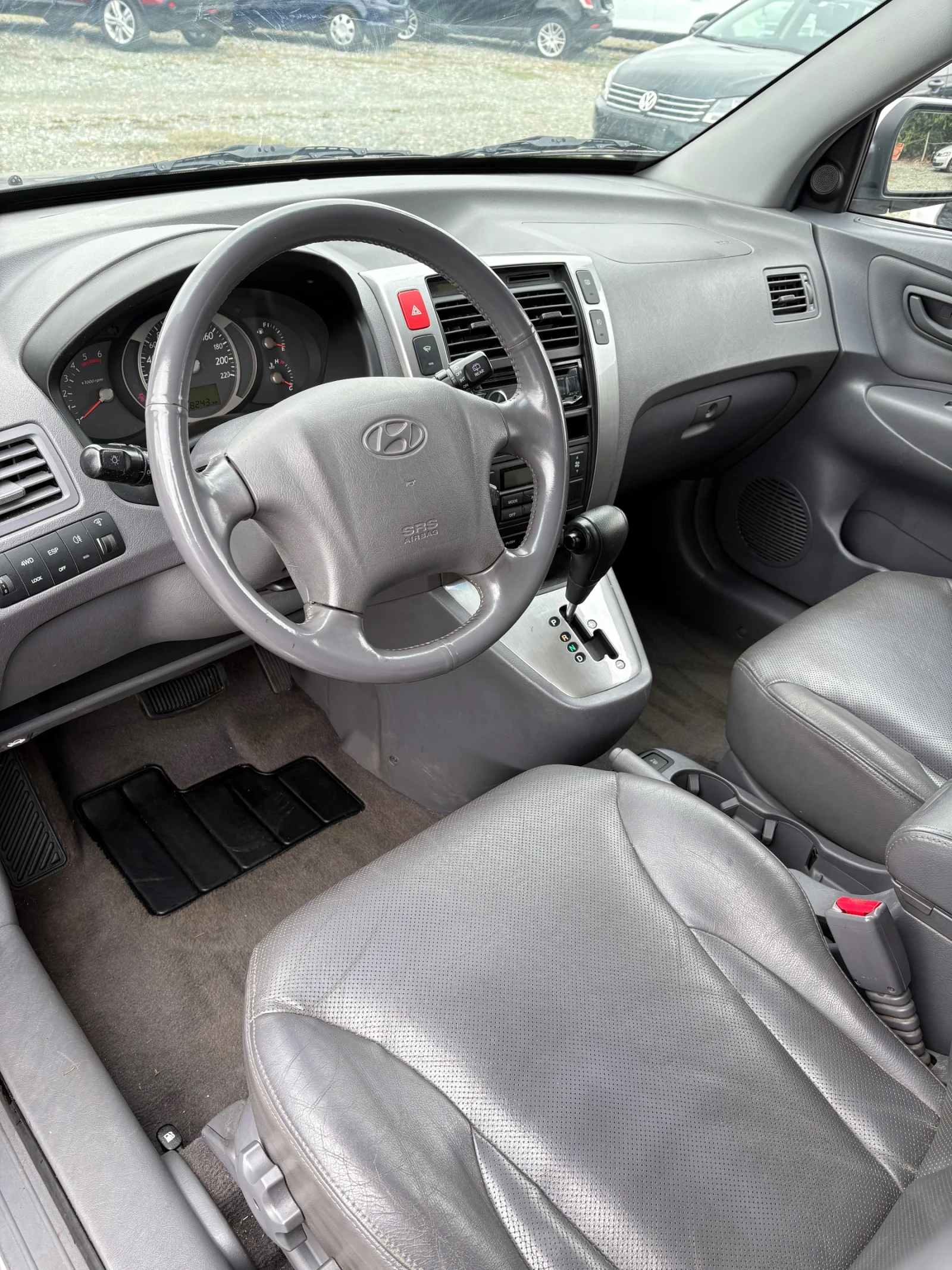 Hyundai Tucson 2.0CRDI - изображение 10 | Auto.bg Hyundai Tucson 2.0CRDI - изображение 10