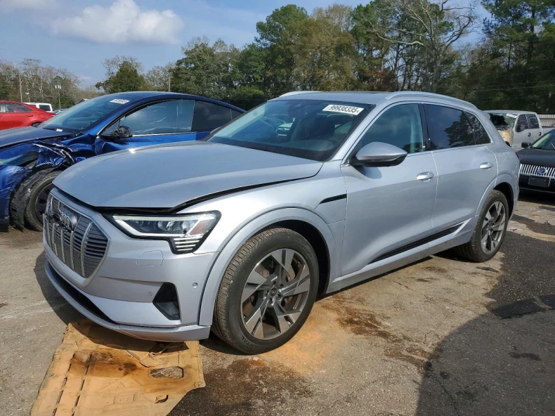 Audi E-Tron * PREMIUM* PLUS* - 22000 € / 43028.26 лв. - 88572824 1 | Car24.bg Audi E-Tron * PREMIUM* PLUS* - 22000 € / 43028.26 лв. - 88572824 1