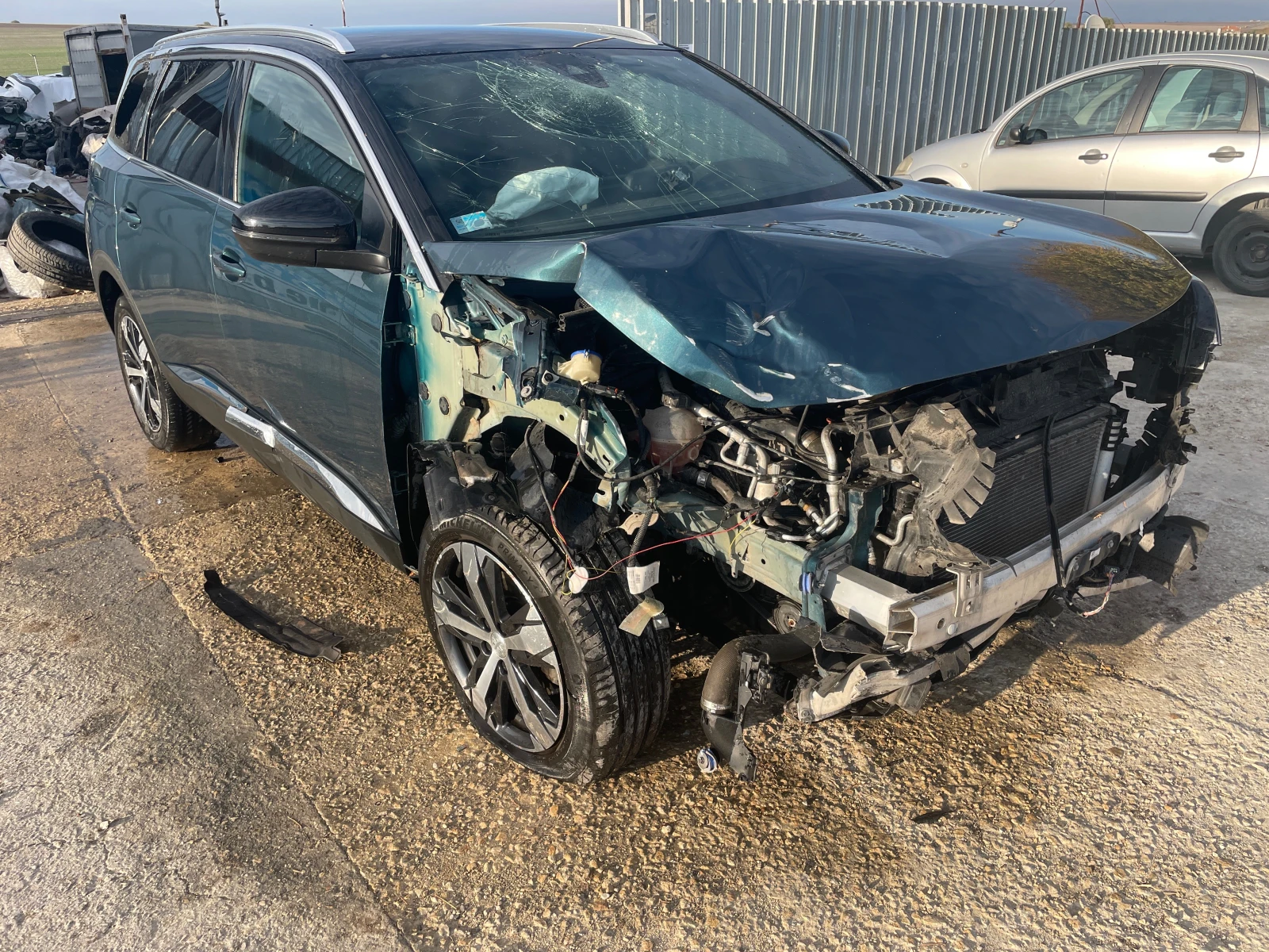 Peugeot 5008 1.6 PureTech - изображение 2 | Auto.bg Peugeot 5008 1.6 PureTech - изображение 2