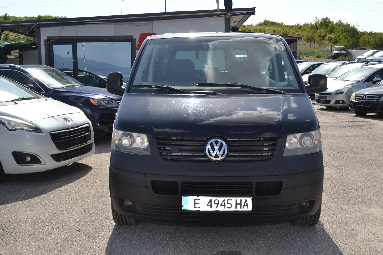VW Multivan 2.5TDI-4-MOTION | Auto.bg — изображение 1 VW Multivan 2.5TDI-4-MOTION | Auto.bg — изображение 1