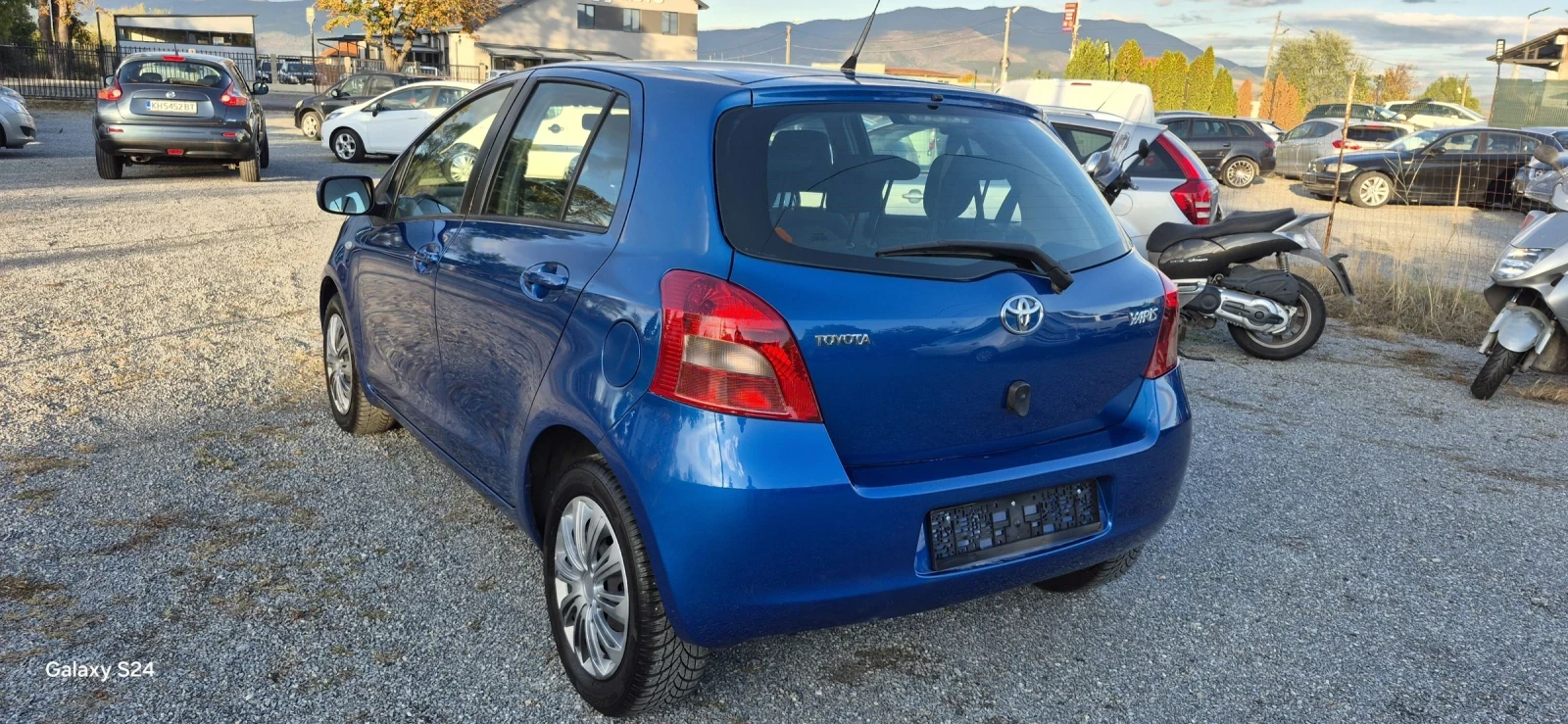 Toyota Yaris 1.3i  4вр. Klimatik - изображение 4 | Auto.bg Toyota Yaris 1.3i  4вр. Klimatik - изображение 4