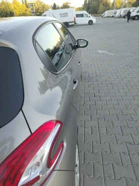 Peugeot 208 1, 4HDI | Auto.bg — изображение 11 Peugeot 208 1, 4HDI | Auto.bg — изображение 11