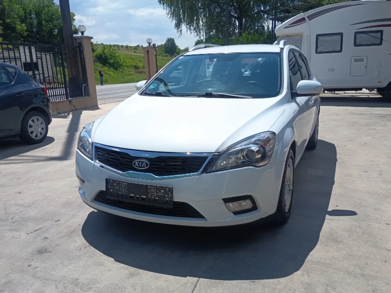 Kia Ceed 16crdi - 2999 € / 5865.53 лв. - 39487728 1 | Car24.bg Kia Ceed 16crdi - 2999 € / 5865.53 лв. - 39487728 1