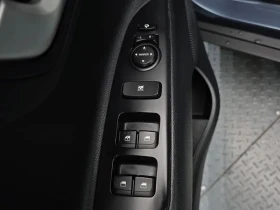 Kia Stonic DIESEL 1.6 TRENDY | Auto.bg — изображение 14 Kia Stonic DIESEL 1.6 TRENDY | Auto.bg — изображение 14