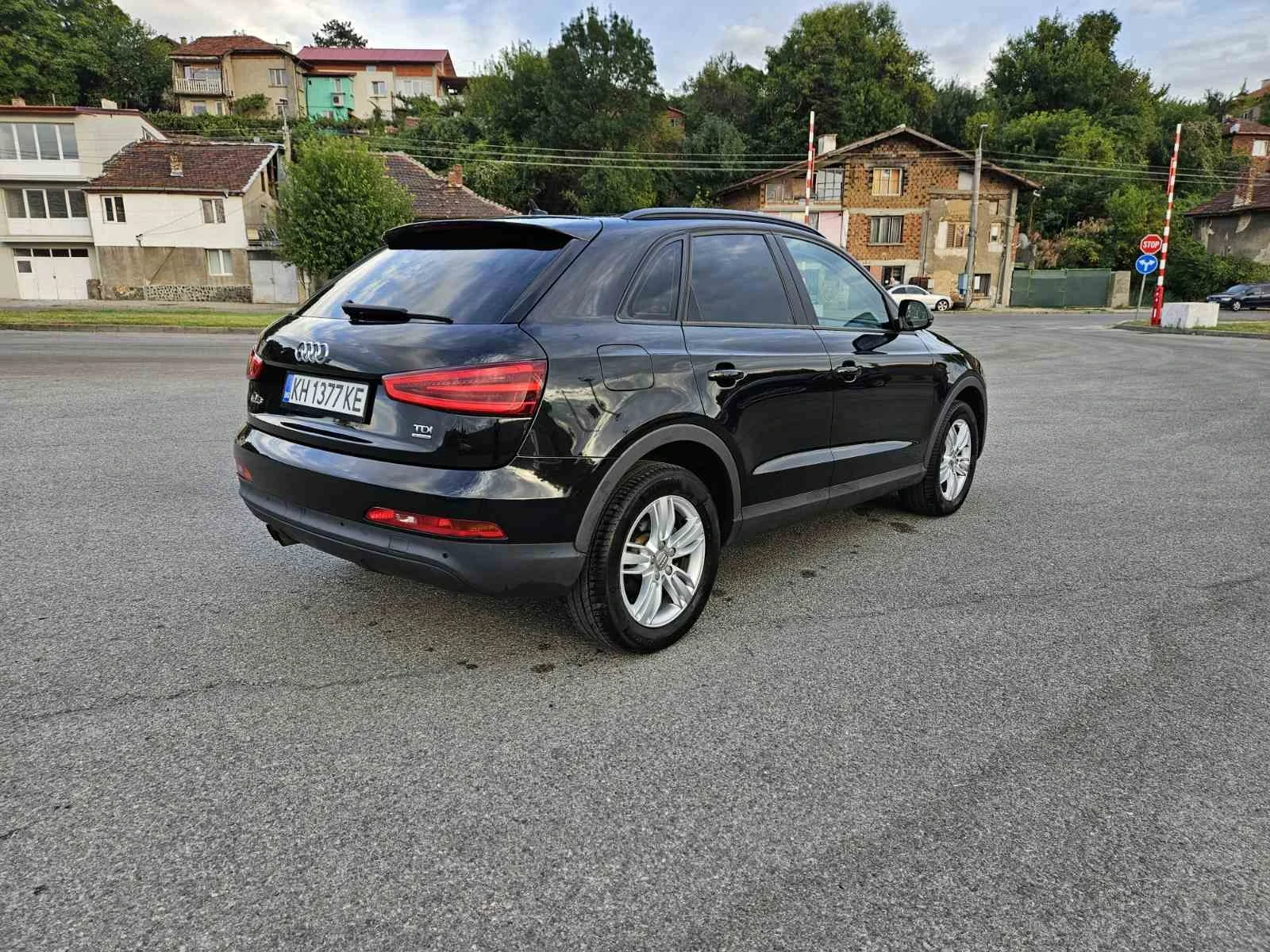 Audi Q3 2.0  TDI 4x4 - изображение 6 | Auto.bg Audi Q3 2.0  TDI 4x4 - изображение 6